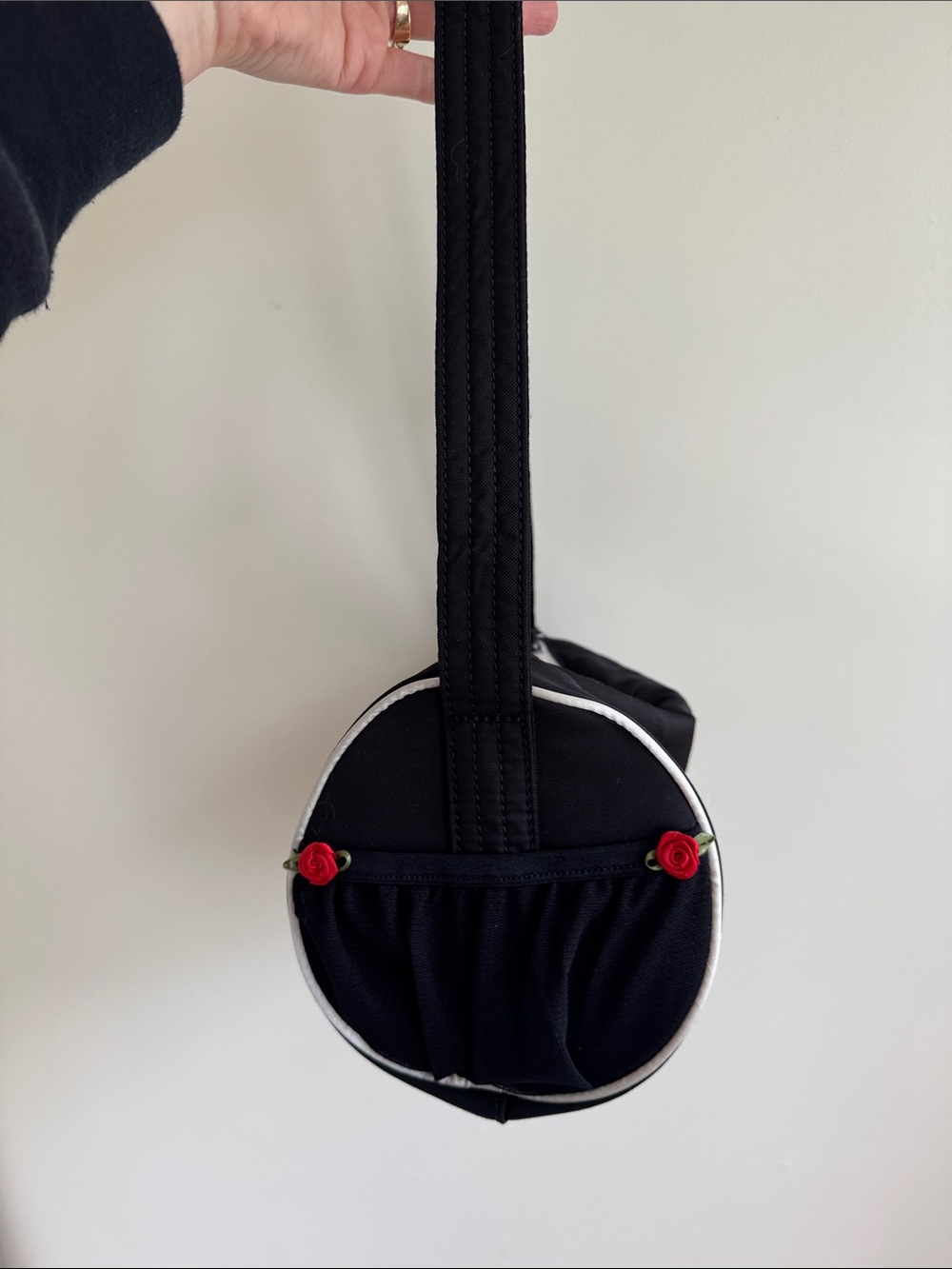 Black Shoulder Bag with White Script "I'm not a Hoarder I'm a Stuff Collector" - Picture 3 of 6
